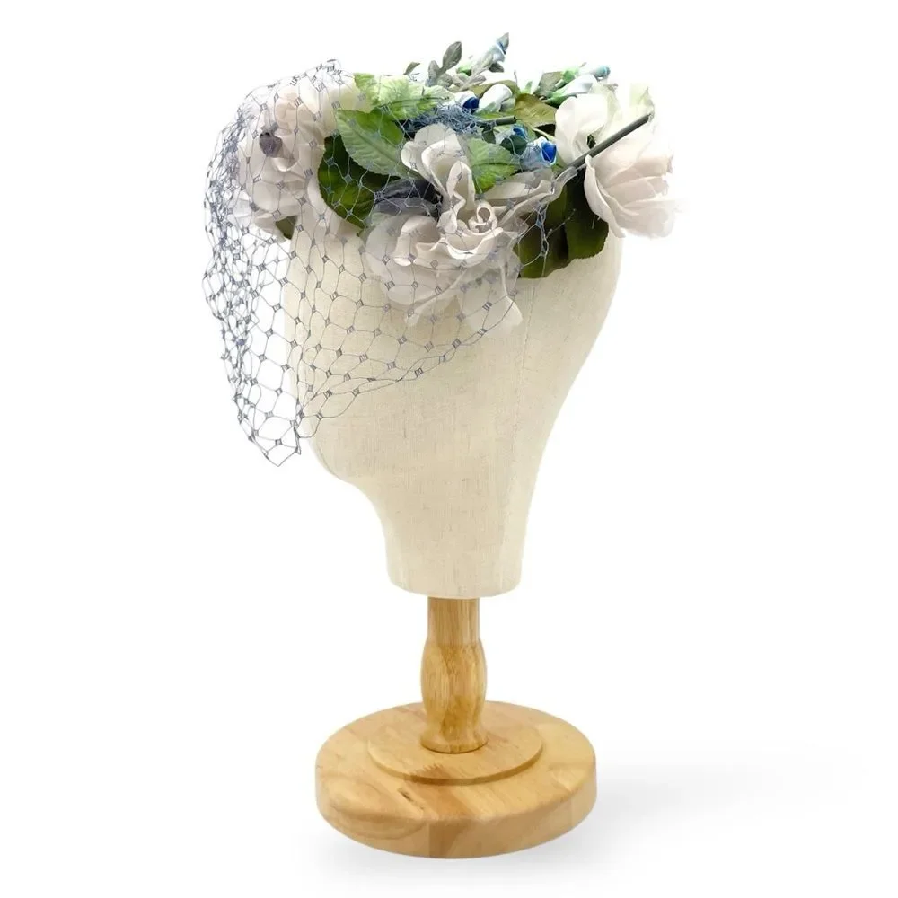 Vintage 1950s Le Cavalier Floral Hat w/ Veil White Roses Blue Accents Netting - Picture 5 of 15